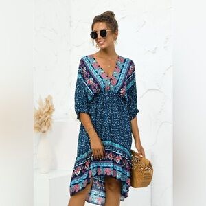 Blue Floral V-Neck Short Sleeve Dress Medium